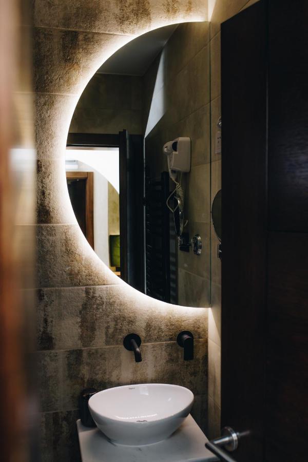 Boutique Luxury Apartments Kragujevac Buitenkant foto