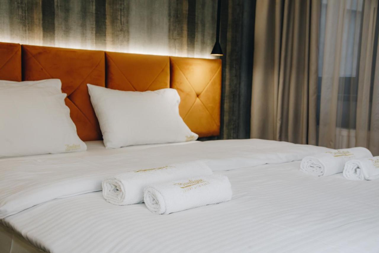 Boutique Luxury Apartments Kragujevac Buitenkant foto