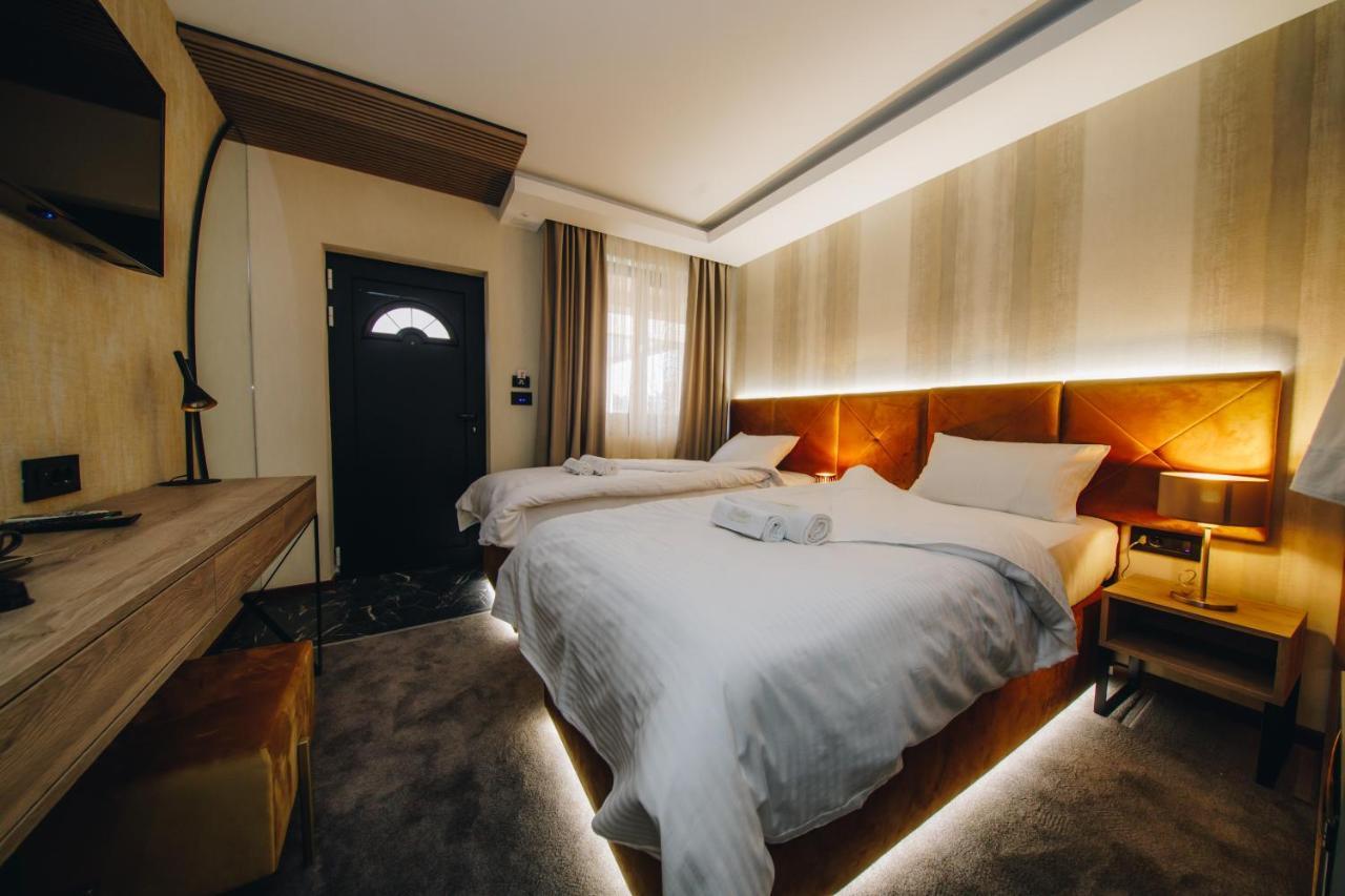 Boutique Luxury Apartments Kragujevac Buitenkant foto