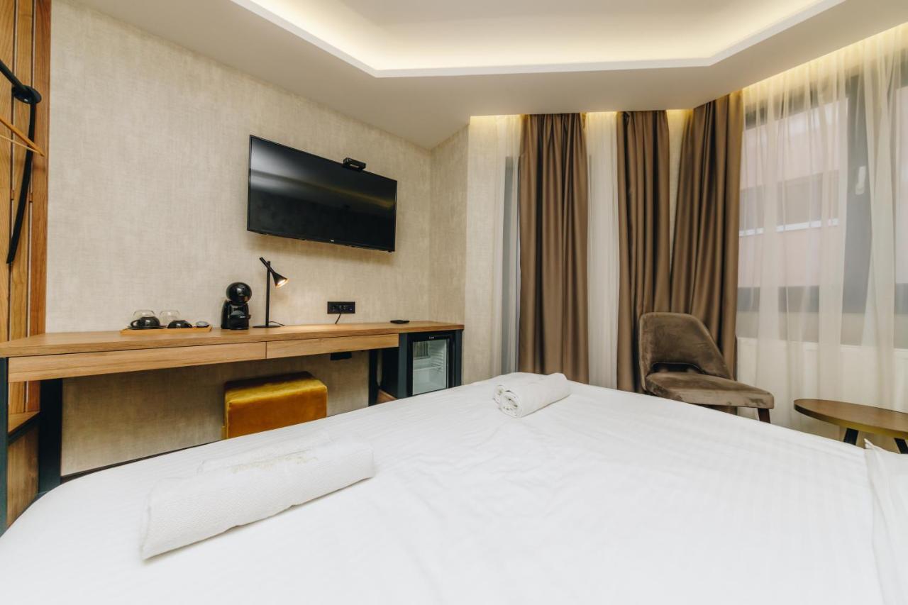 Boutique Luxury Apartments Kragujevac Buitenkant foto